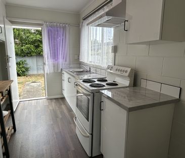 Two Bedroom Unit in Redwoodtown - Photo 4