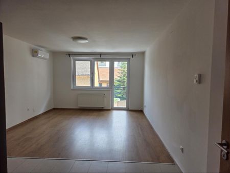 Kiadó újszerű állapotú lakás - Budapest IV. kerület - Photo 2