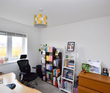 3 bedroom semi-detached house to rent - Photo 4