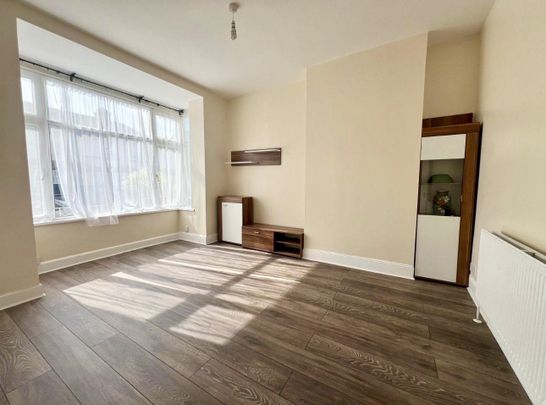 Kynaston Road, Thornton Heath - Photo 1