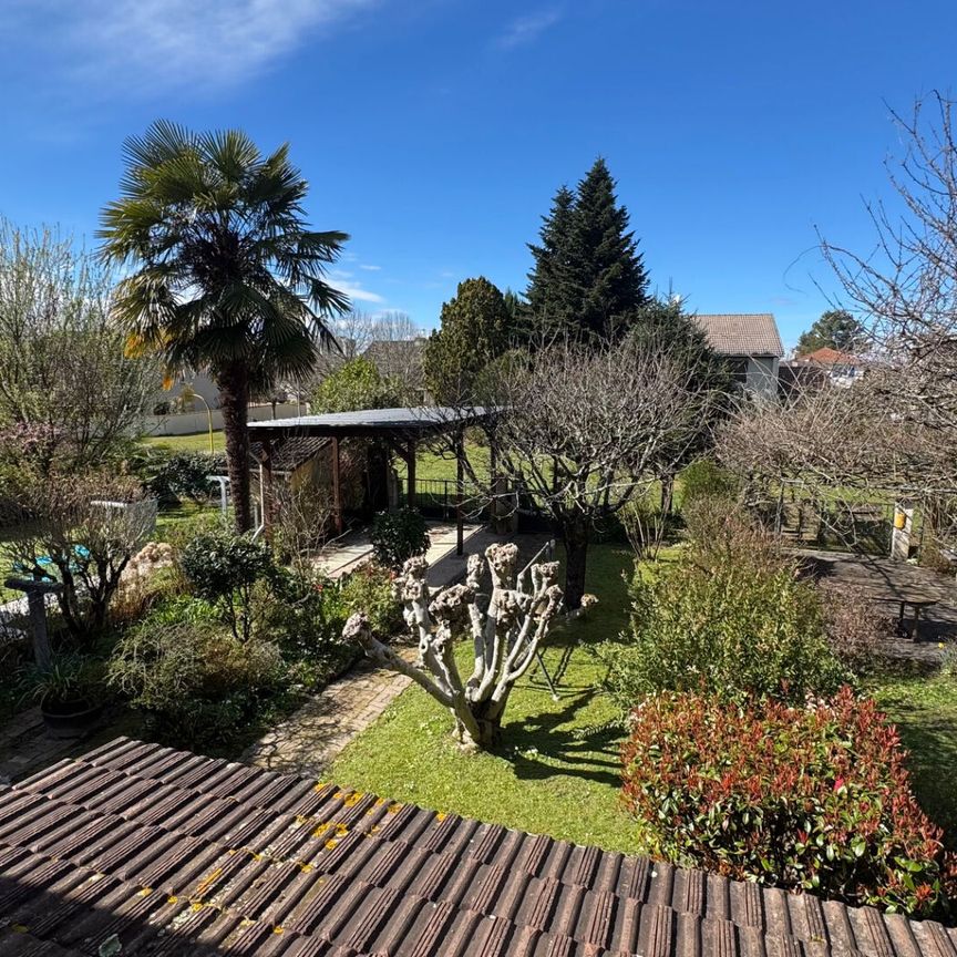 Secteur Hôpital, Universités, Maison 3 chambres avec Beau Jardin Au Calme, - Photo 1