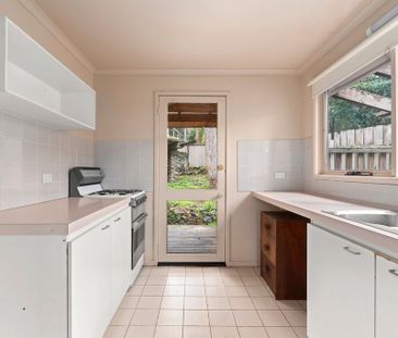 9 Pleasant Rise, Croydon South - Photo 2