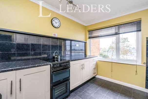 1 bedroom flat to rent - Photo 1