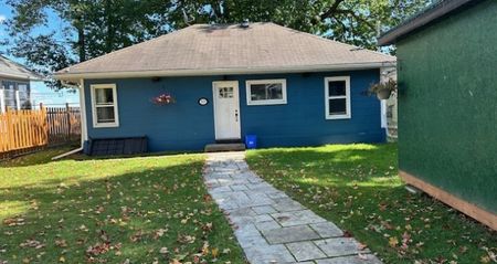 2825 The Lane Orillia | $2200 per month | Plus Heat | Plus Water | Plus Hydro - Photo 3