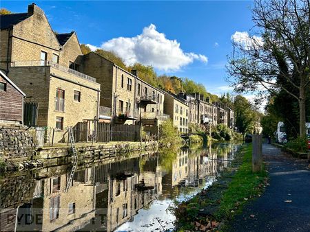 Station Road, Luddendenfoot, Halifax, West Yorkshire, HX2 - Photo 4