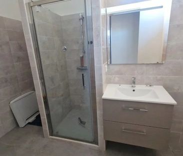 2P DERNIER ETAGE TERRASSE LIBERATION - Photo 3