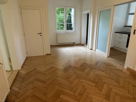 Sehr schöne und helle 3,5-Zimmer-Wohnung in wunderschönem Altbau in Hohenems - Foto 2
