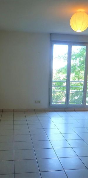 Location Appartement 1 pièce 34m² VILLEFRANCHE SUR SAONE 69400 - Photo 1