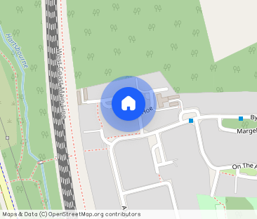 The Hoe, Watford, WD19 - Photo 1