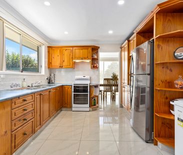 Where Family Comfort Meets Everyday Convenience - Photo 2