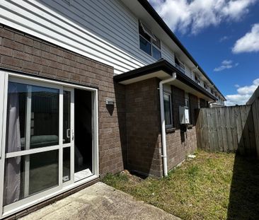 Convenient & Low-Maintenance Townhouse in Prime Central Location - Photo 2