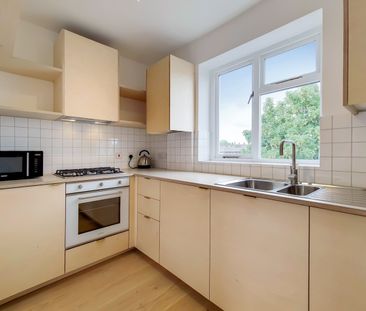 2 Bed Flat, Chapel Market, N1 - Photo 3