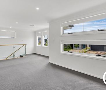 Modern 5-Bedroom Luxury Home in the Heart of Box Hill! - Photo 2