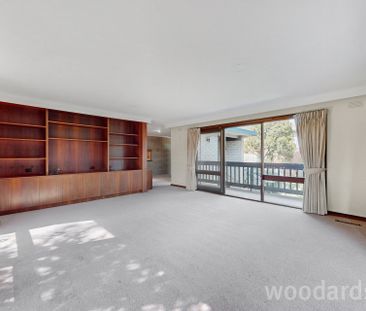 For Rent – Gorgeous 3-Bedroom Double-Story Home in a Tranquil Garde... - Photo 5