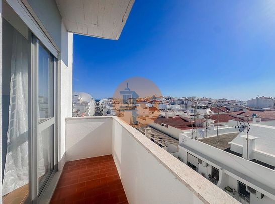 Faro, Faro 8900 - Photo 1