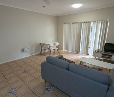 ULTRA CONVENIENT INNER CITY LOCATION - Photo 1