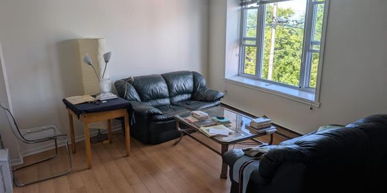 2 CH - 1 SDB - Québec - $1,327 /mo - Photo 3