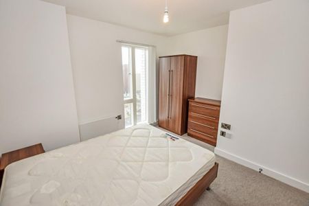 2 bedroom flat to rent - Photo 3