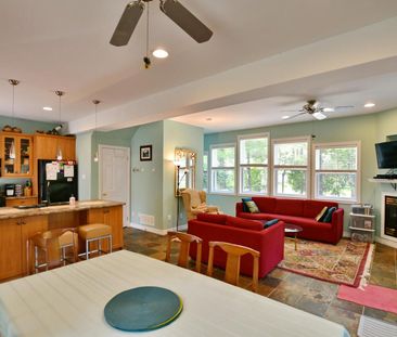 For Lease - 21 47TH Street, Wasaga Beach, Ontario - Photo 2