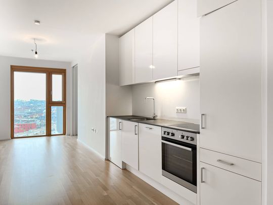 18. OG | 2 Zimmer-Wohnung mit schöner Aussicht | 6 m² Balkon | ab 01.05. - Foto 1