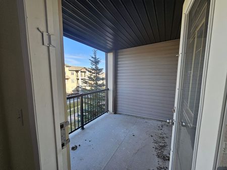 60 Panatella St NW, Calgary - Photo 3