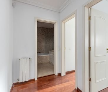 Apartamento T2 para arrendamento sem móveis, com terraço e garagem ... - Photo 5