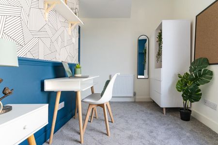 Cleveland #54 - Photo 2