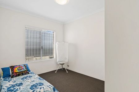 Comfortable Coastal Living in the Heart of Halls Head - Photo 5