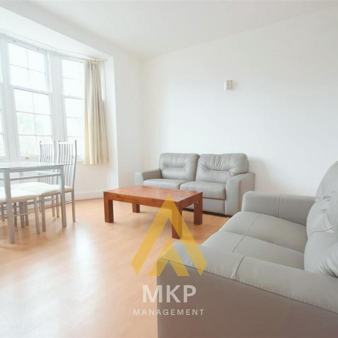 2 bedroom flat to rent - Photo 1