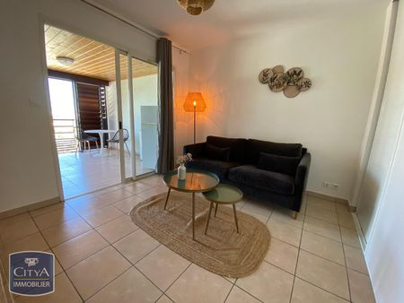 Location Appartement 1 pièce 18m² ST GILLES LES BAINS 97434 - Photo 5