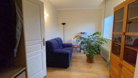 Location Appartement 4 pièces 70m² - Photo 2