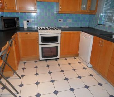 3 bedroom link detached house to rent - Photo 6