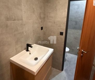 Pronájem bytu 5+1 a více 132 m² - Fotografie 5