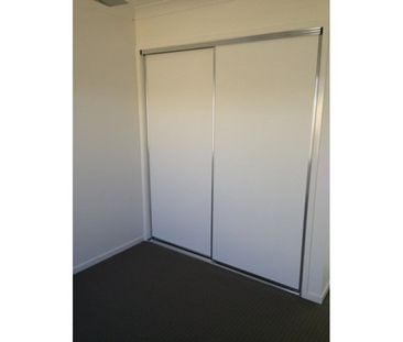 38 Scarborough Circuit, Blacks Beach - Photo 3