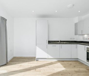 3 bedroom end of terrace house to rent - Photo 5