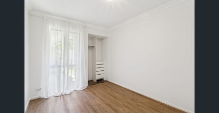 A FAMILY-SIZED HOME WITH POOL - Photo 3