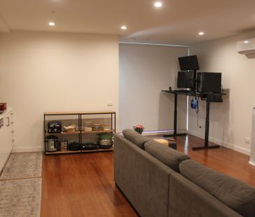 Modern Apartment in Prime Preston Location - Photo 5