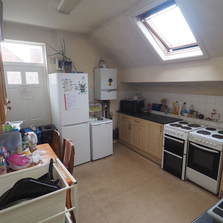 1 bedroom Studio to let - Photo 1