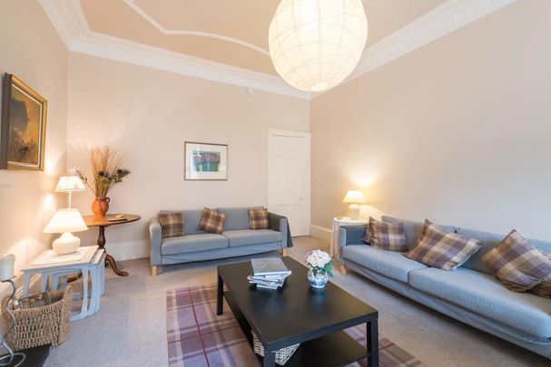 3 bedroom flat to rent - Photo 1