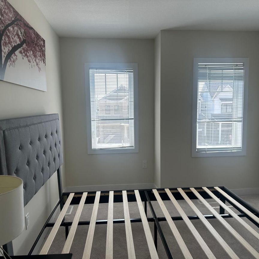 For Lease - 62 Downriver Drive, Welland, Ontario - Photo 1