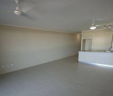 33A/174 Forrest Parade, - Photo 4