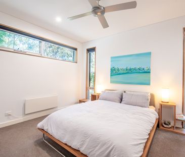 11 Gordon Street, - Photo 3
