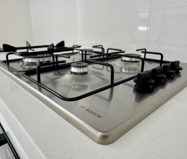 Sleek Brand-New Duplex in a Prime West Ryde Location - Photo 4