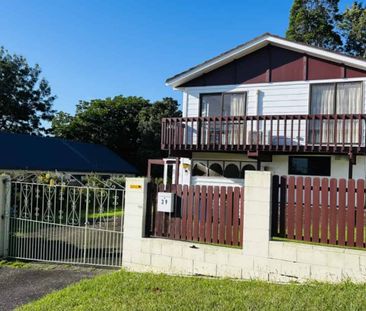 Peaceful Living with Space & Sea Views - Photo 3