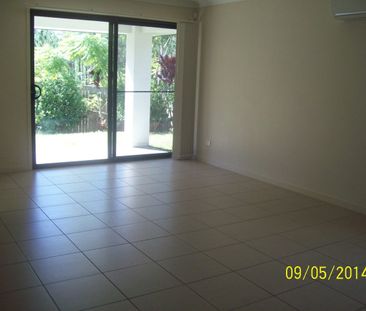 MODERN FAMILY LIVING 3 BEDROOM HOME - Photo 4