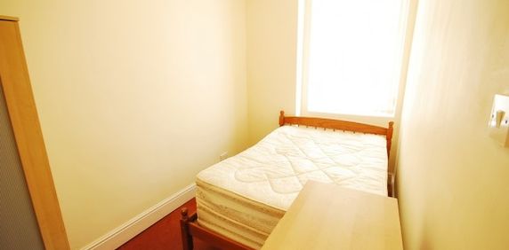 2 Bed - Greystoke Avenue, Sandyford - Photo 2