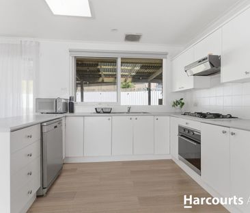 Family Home in Dandenong North Awaits! - Photo 6