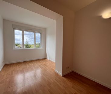 À louer - Appartement T4 rénové avec jardin à Mûrs-Erigné - Photo 3