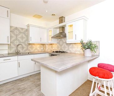 1 Bed Flat, Swan House, E15 - Photo 1