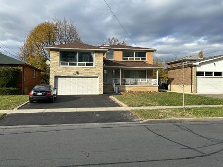 For Lease - 38 Cedarcroft Boulevard, Toronto, Ontario - Photo 3
